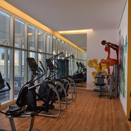 Novotel Jumeirah Village Triangle Дубай Екстериор снимка